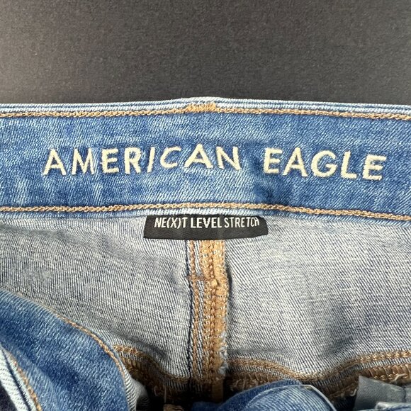 American Eagle Shorts Women 28* Midi Mid Rise Blue Distressed Denim Jorts No Tag - Picture 5 of 16